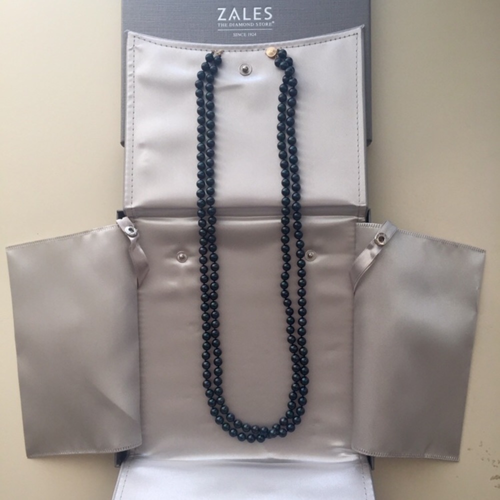 Double-Strand Black Pearl Necklace